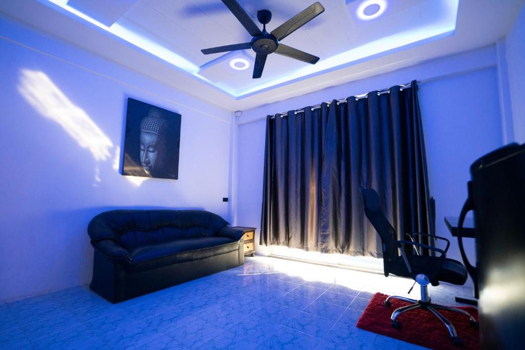 Splash Bar and Guesthouse photo
