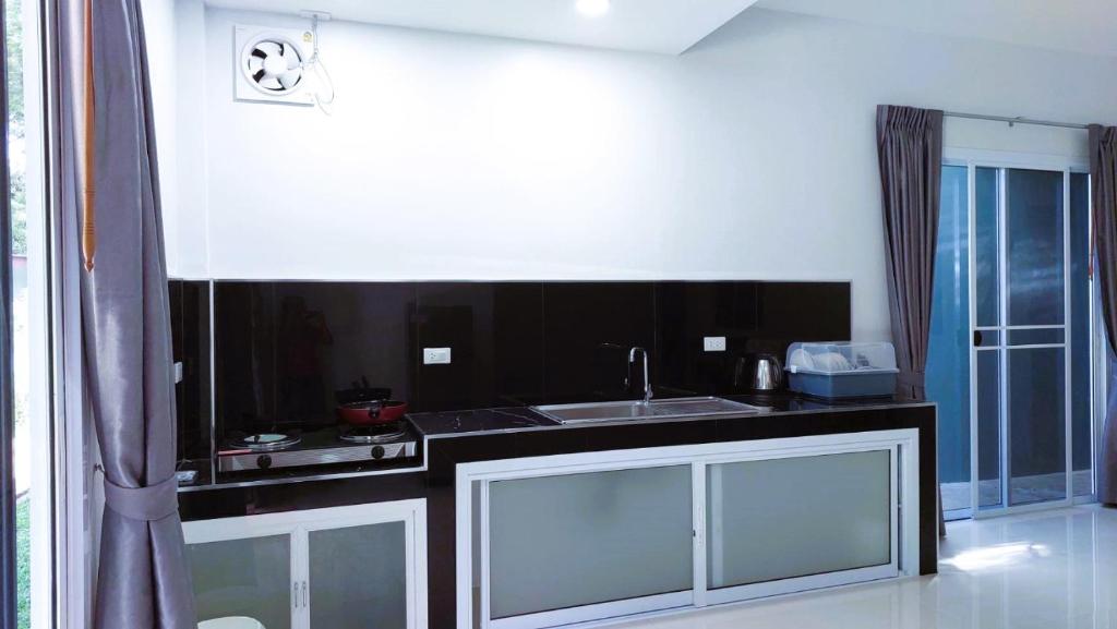 Kuchyň nebo kuchyňský kout v ubytování Siva House