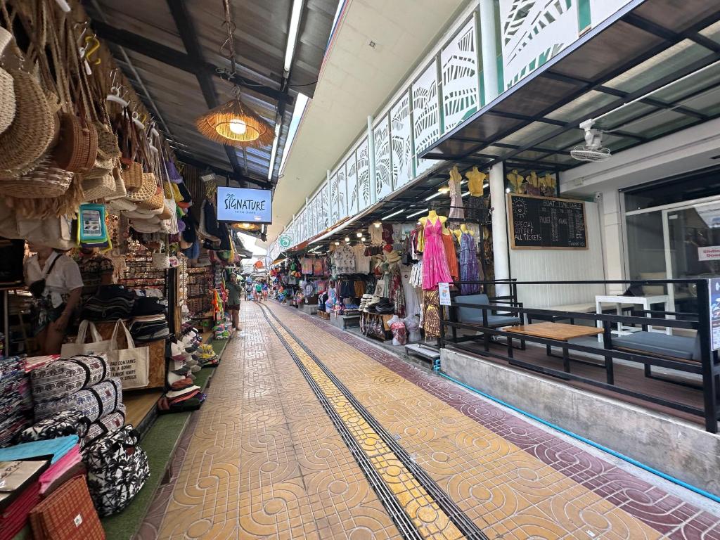 Blue Flow Hostel Room