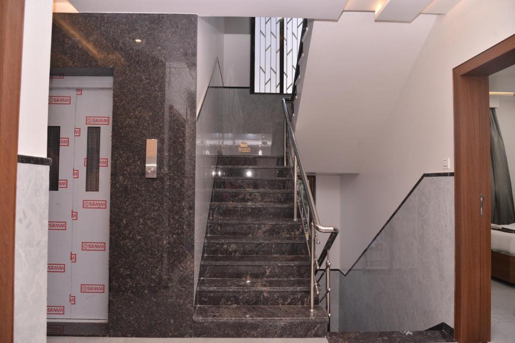 Fotografie z fotogalerie ubytování Hotel D Square v destinaci Širdi