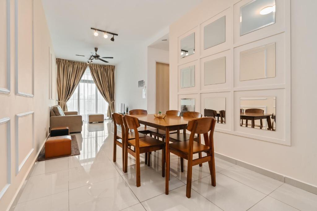 Legasi Kampung Baru Guesthouse - Arimin Suite (vue Directe KLCC)