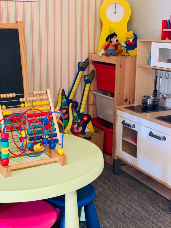 Kuchyň nebo kuchyňský kout v ubytování D'Houzz