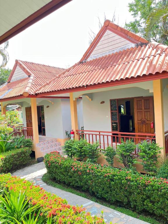 Boonya Resort Koh Chang - 1