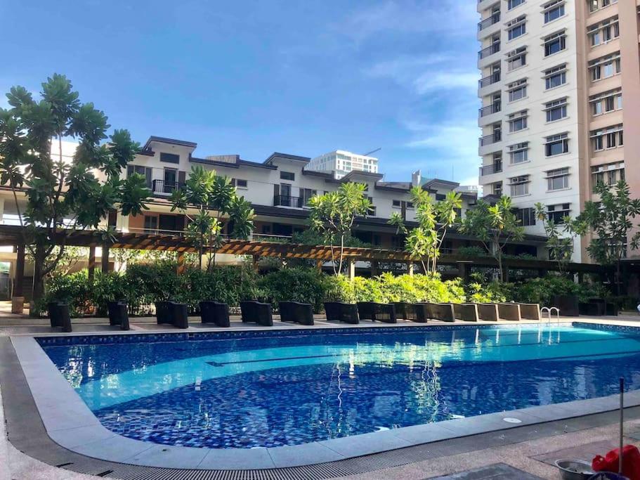 Manhattan Parkway Residence Tower 3, Cubao, Manila (updated prices 2024)