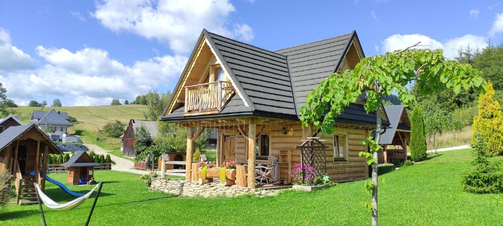 Vonkajšia záhrada v ubytovaní Pocztówka Z Mizernej, Sielskie domki Pieniny, Gorce, blisko Velo Czorsztyn