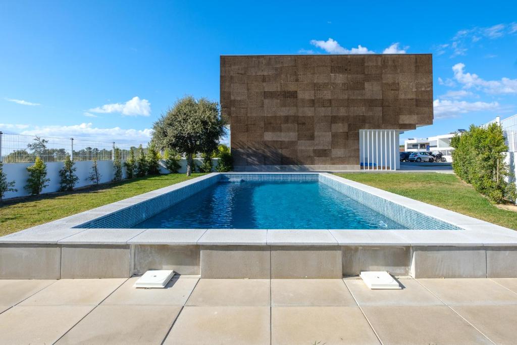 Bazén v ubytování White Lux Residence in Sesimbra with Pool - holiday home nebo v jeho okolí