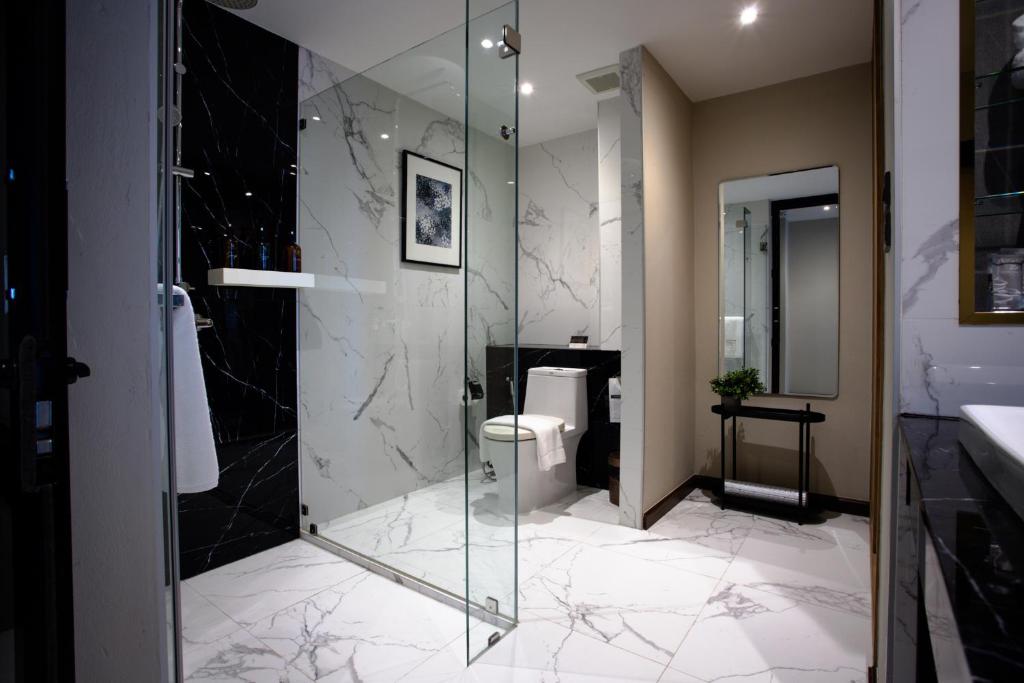 SAM E Hotel Bangkok Sathorn - 1