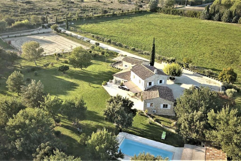 Majoituspaikan Domaine El Bey - Mas de Provence kuva ylhäältä päin