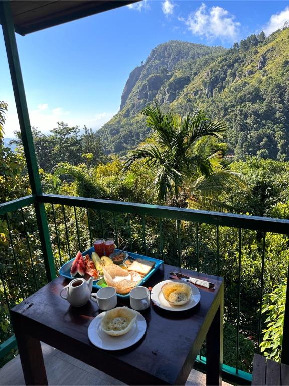 Ella Country House - Deluxe Double Room (2 Adultos + 1 Niño)