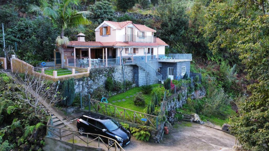 Um jardim no exterior de Fantatic Holiday House