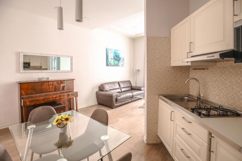 Kuchyň nebo kuchyňský kout v ubytování Sanfelice 33 Luxury Suites