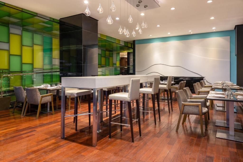Restaurace v ubytování Le Meridien Panama