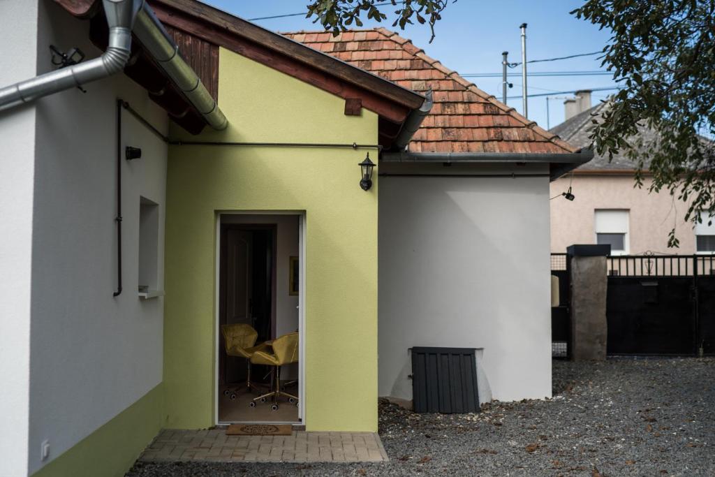 Budova, kde se apartmán nachází