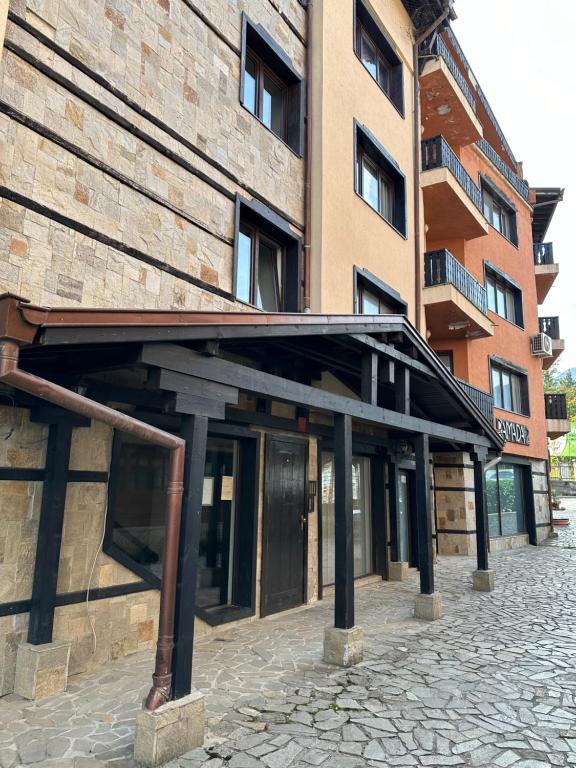 Ramada 2 Lodge, One Bedroom Apartment