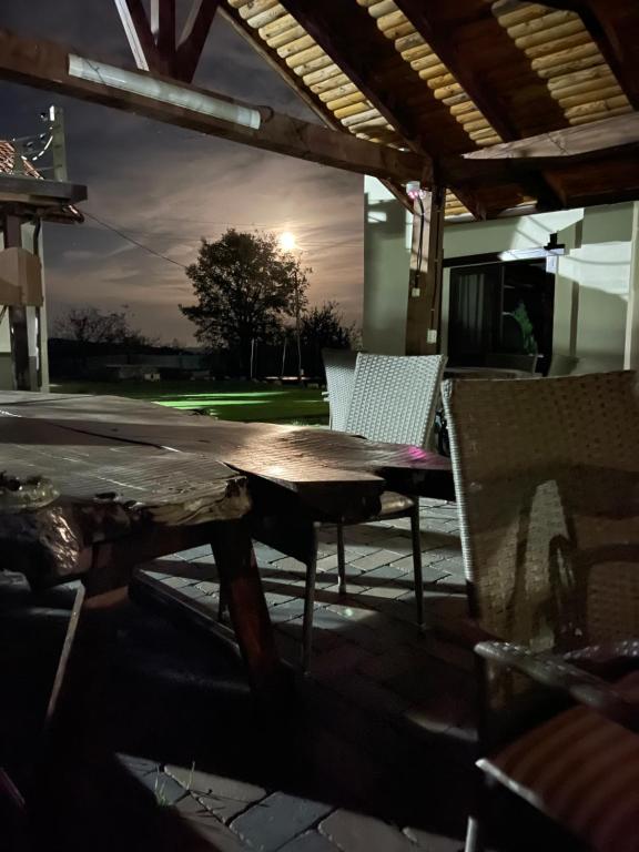 Balkón nebo terasa v ubytování Wineyards Salin