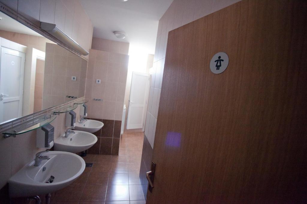 Koupelna v ubytování HI Hostel Zagreb