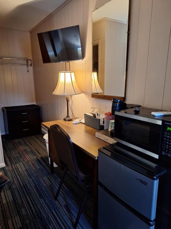 Do Rest Areas Have Microwaves