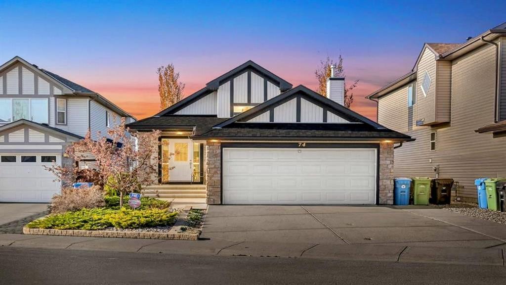 Gallery image of Premium Affordable Open Concept Waterfront Villa in Calgary