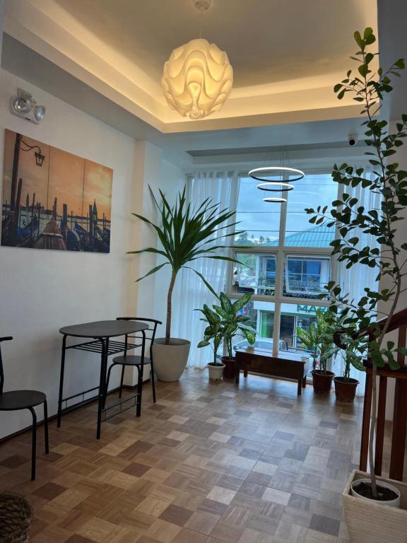 Fotografie z fotogalerie ubytování RICH-VANIA SUITES v destinaci General Luna