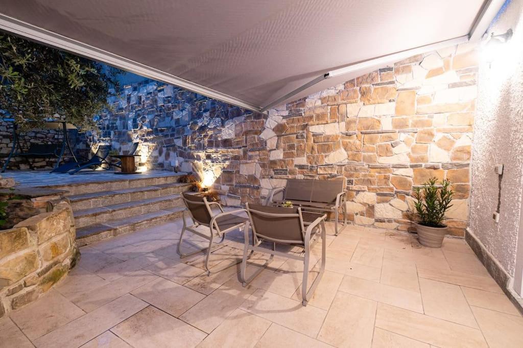 Patio nebo venkovní prostory v ubytování 'Piccolo Paradiso'