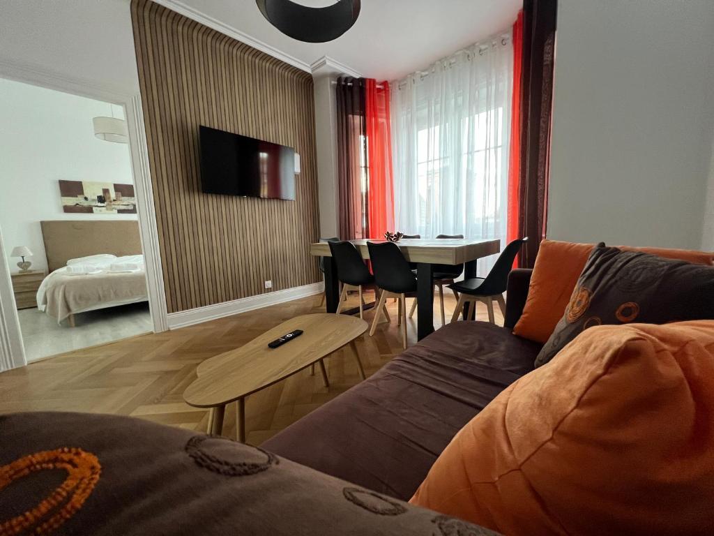Гостиная зона в Esprit Forêt N0ire - appartement de luxe 3 chambres
