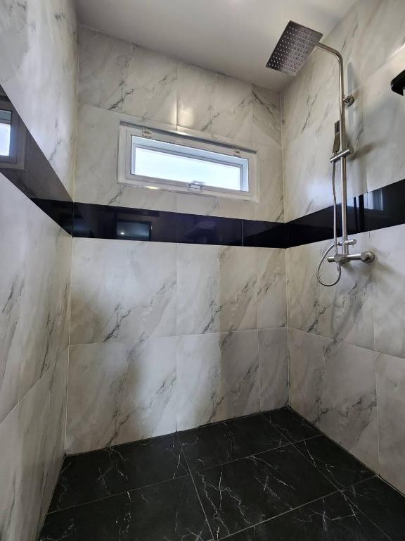 LHC HOTEL AND RESORT - Resim 9