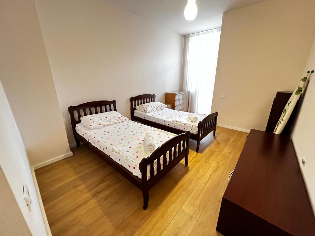 City Centre Apartments - Image 2