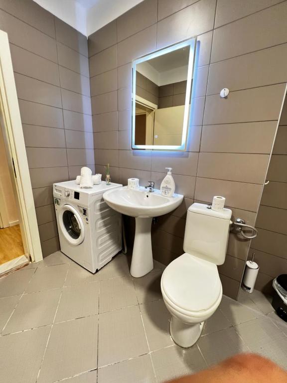 City Centre Apartments - Image 8
