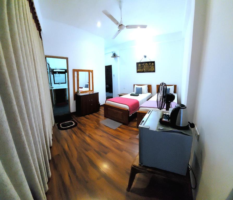 Poomaz Peace Palace - 13