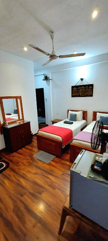 Poomaz Peace Palace - 10