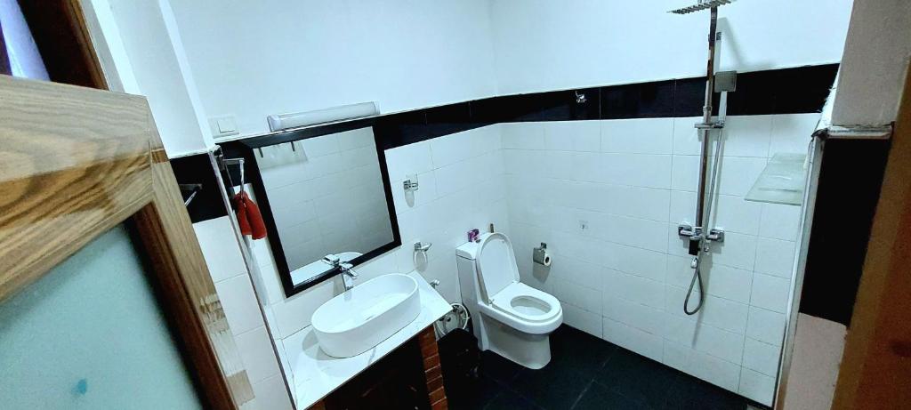 Poomaz Peace Palace - 16