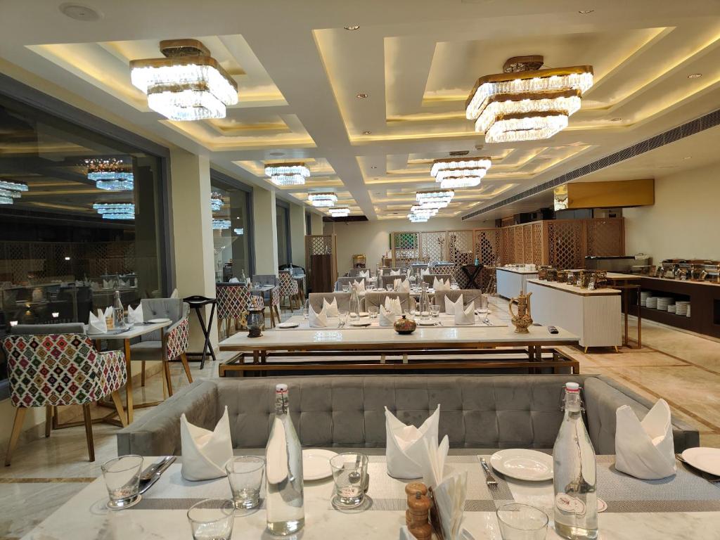 Restaurace v ubytování ARCO Hotels and Resorts Srinagar