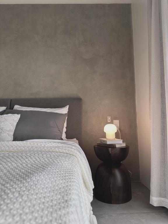Postel nebo postele na pokoji v ubytování BeLam in Hue Villa