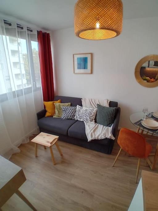 Posezení v ubytování T1bis, balcon, proche Part-Dieu