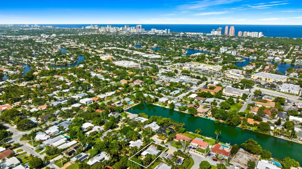 to Serendipity, A Hidden Gem in the Poinsettia Heights