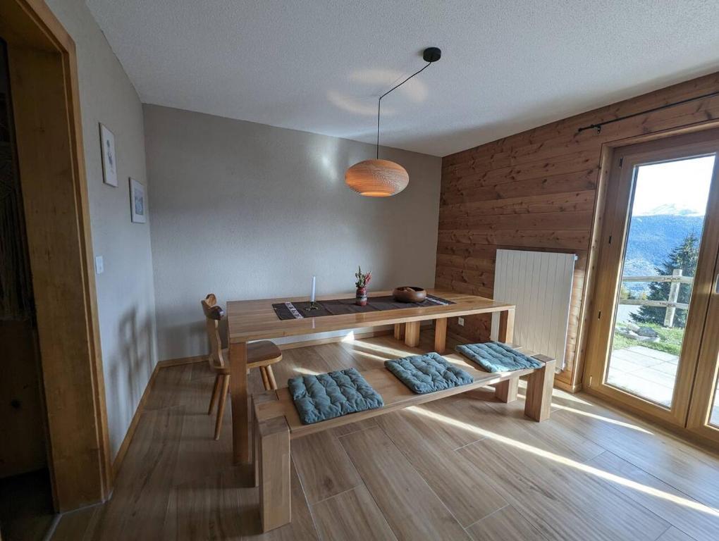 Foto sihtkohas Hérémence asuva majutusasutuse Chalet Cactus - 4 Vallées galeriist