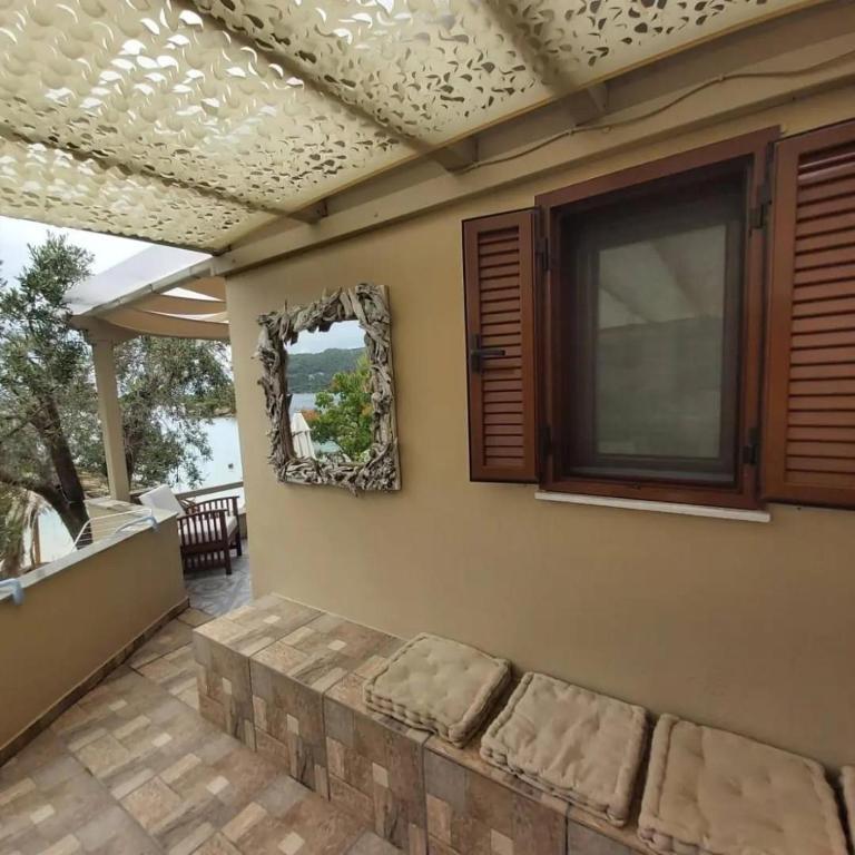 Balkón nebo terasa v ubytování Beach House Onar