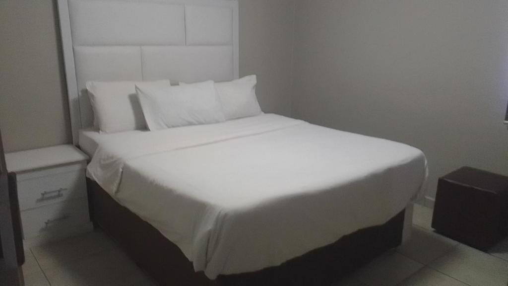 The Apartment On Katherine Street In Central Sandton, Johannesburg