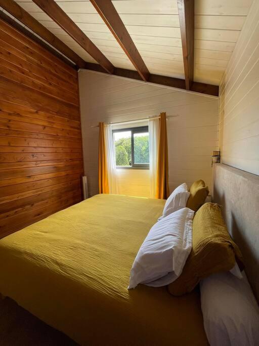 Postel nebo postele na pokoji v ubytování Austral House-chalet sud sauvage