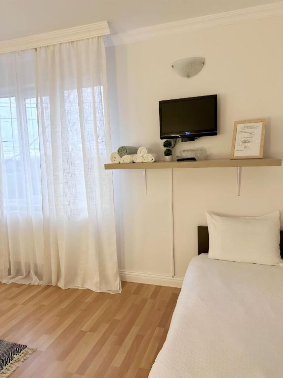 Hanul lui Ionut 2 - Resim 12