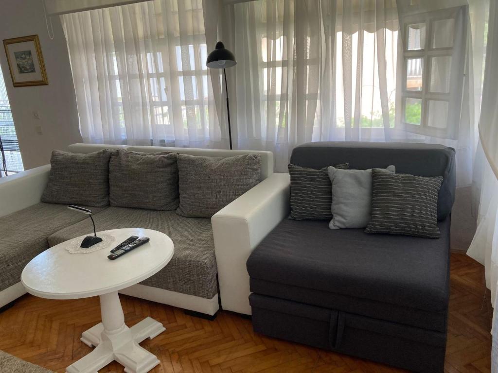 Fotografia z galérie ubytovania Apartmani Dalmacija v destinácii Biograd na Moru