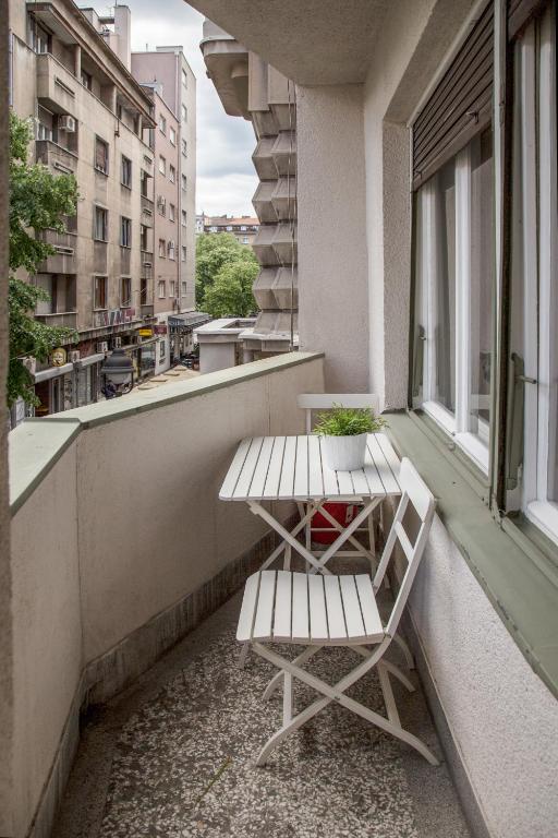 Un balcón o terraza en ZigZag Belgrade