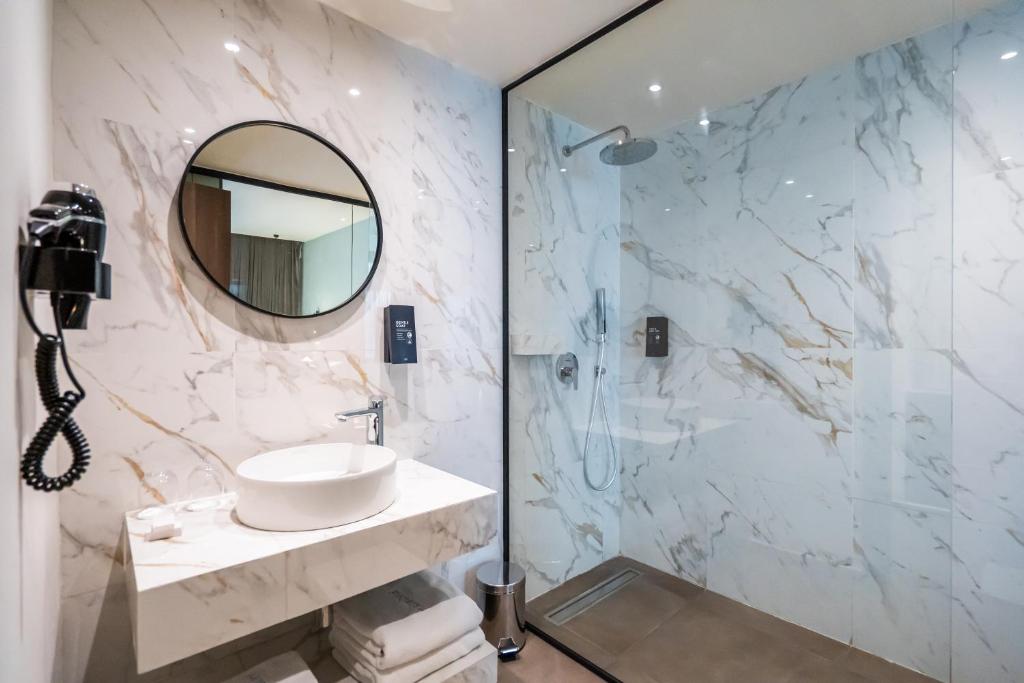 Koupelna v ubytování JM Suites Hotel Eco-Friendly Casablanca