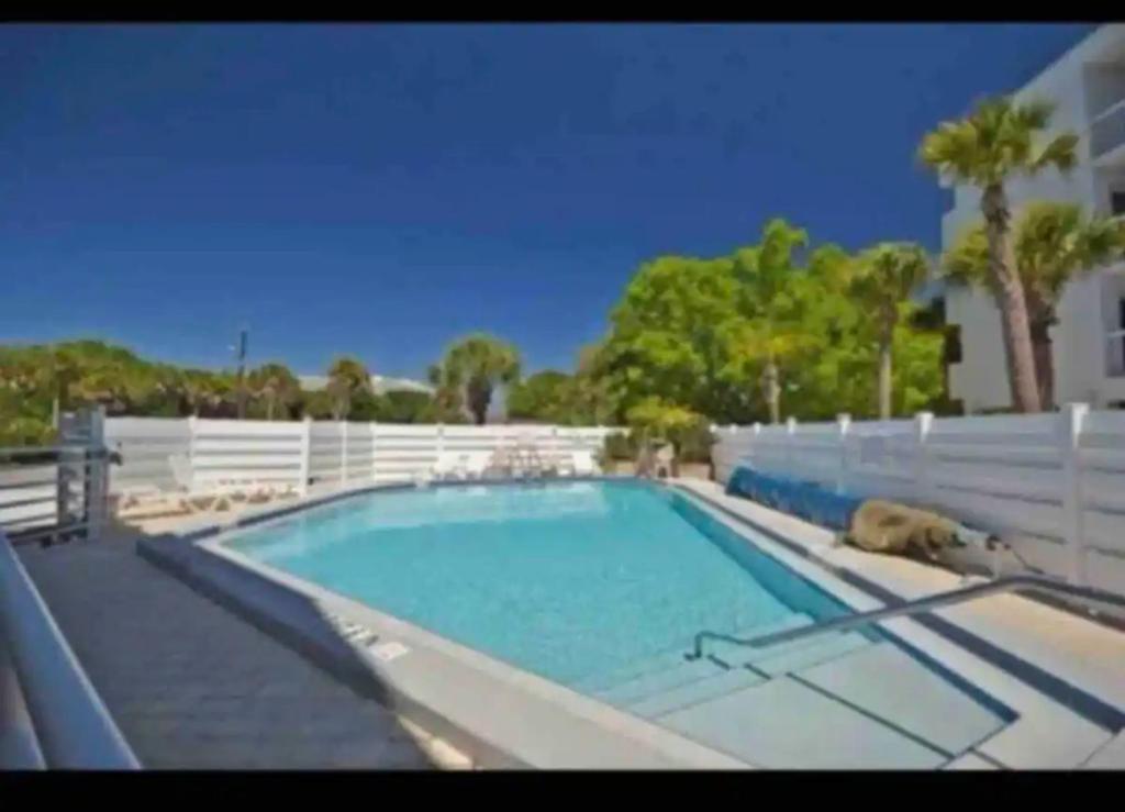 Milazzo Luxury Oceanfront Condo, Englewood (updated prices 2024)