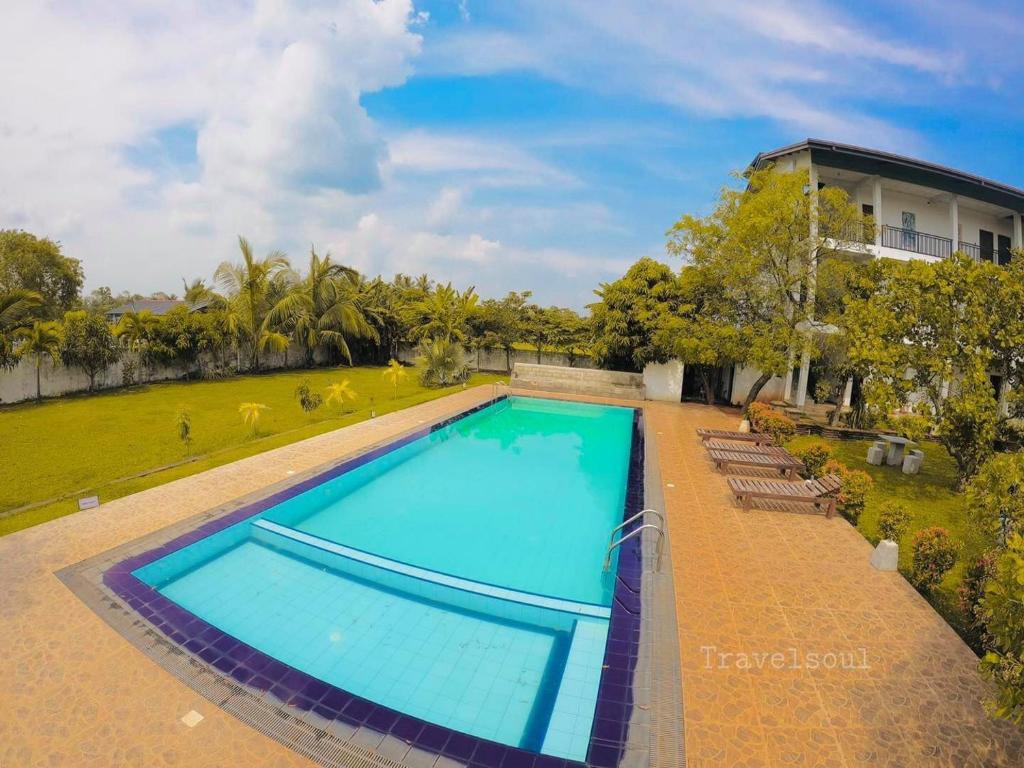 Bazén v ubytování Four Points Resort - Anuradhapura nebo v jeho okolí