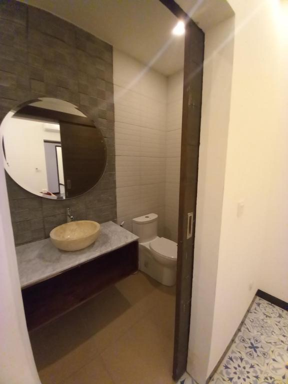 Koupelna v ubytování Rumah WJ rooms and suites