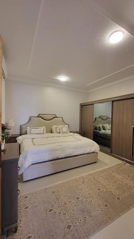 شقة فاخرة Vip غرفتين وجلسة خارجية - وصول ذاتي - Apartamento De Dos Dormitorios