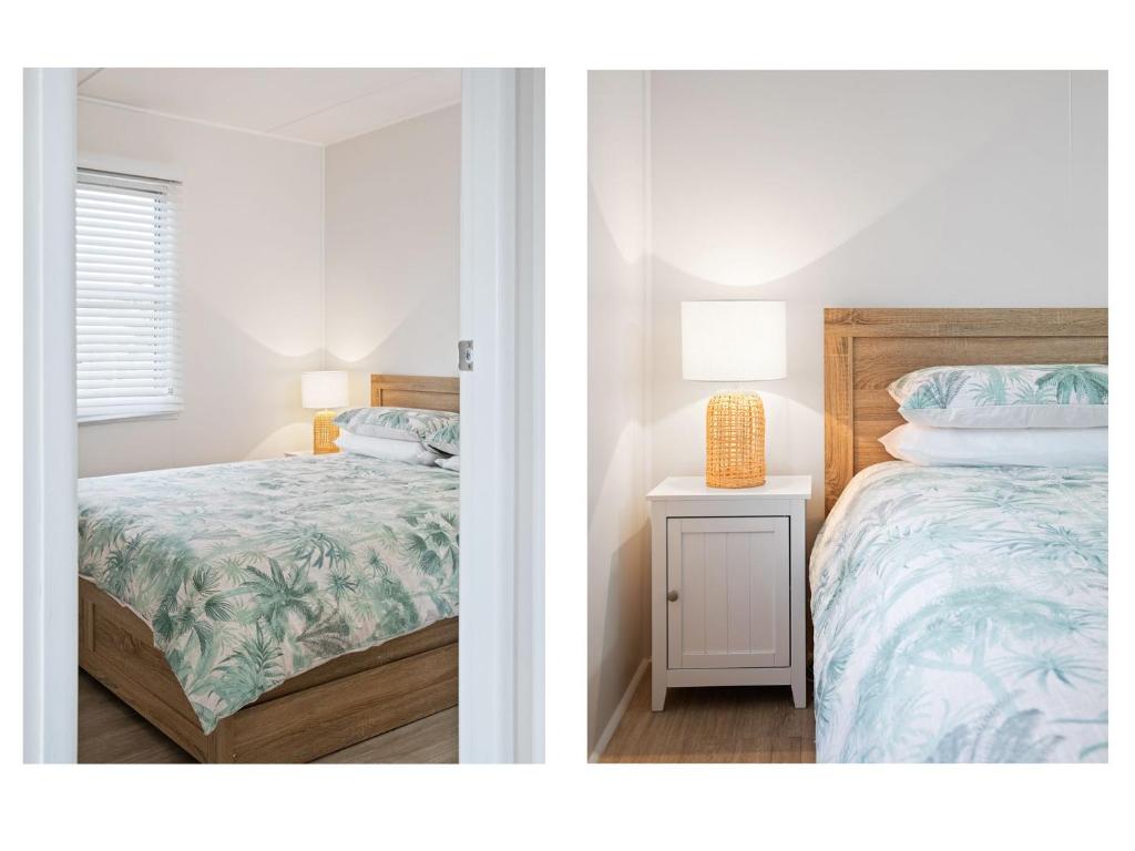 2 fotos de un dormitorio con una cama y una lámpara en 'Marg's', en Brooms Head