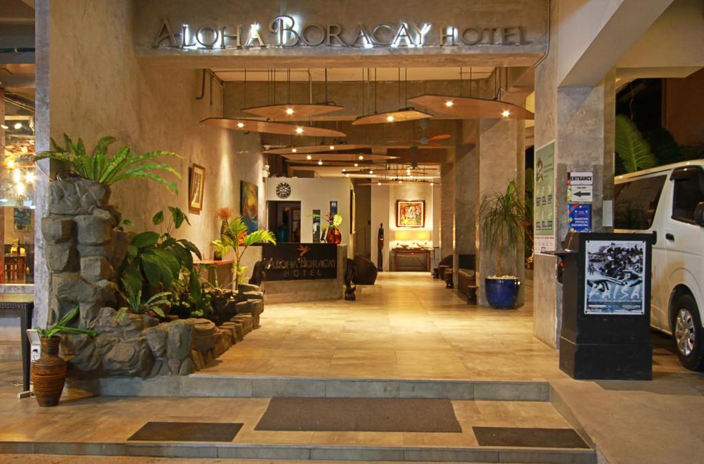 Vstupní hala nebo recepce v ubytování Aloha Boracay Hotel