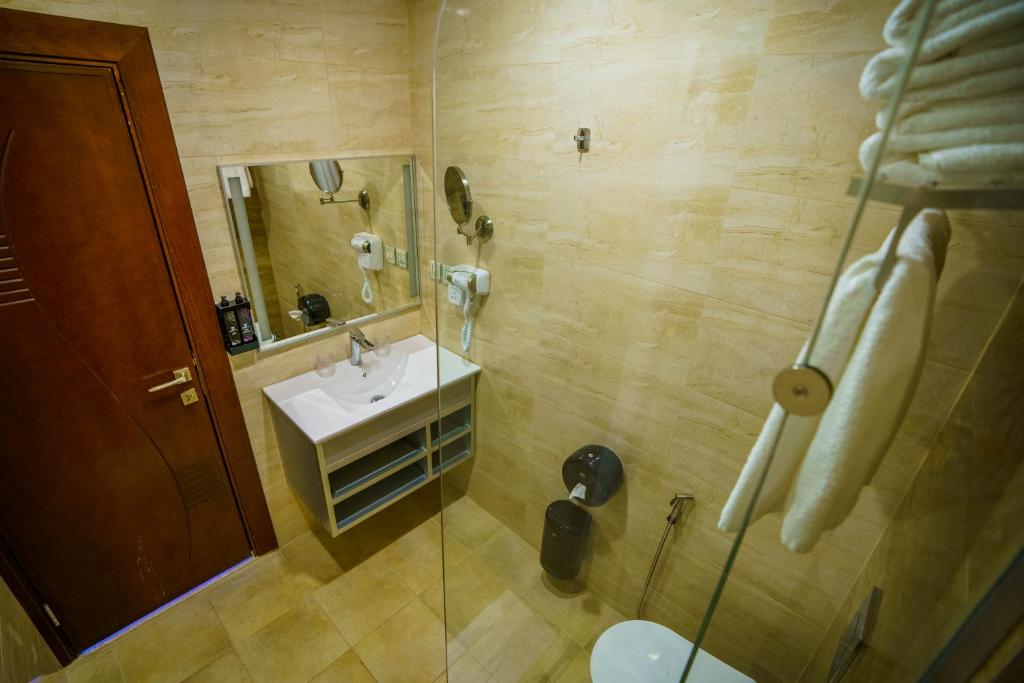 Koupelna v ubytování Petra Icon Hotel